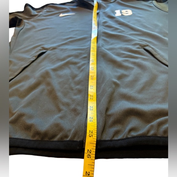 Nike Women’s volleyball zip up lightweight gray and black  jacket size large - Picture 5 of 9